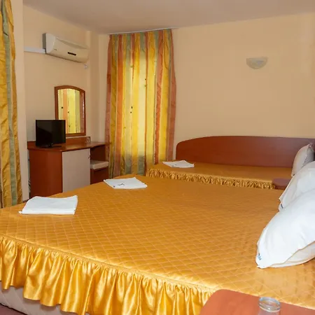 Family Mimosa Hotel