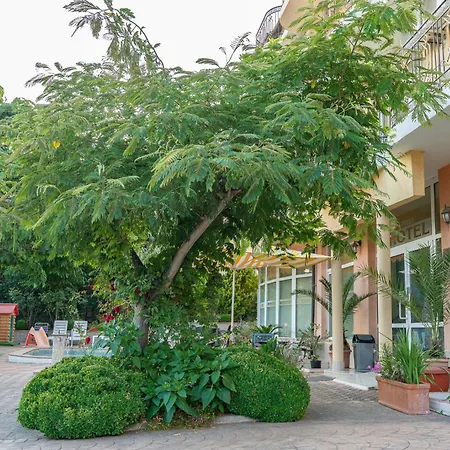 Family Mimosa Hotel Carevo